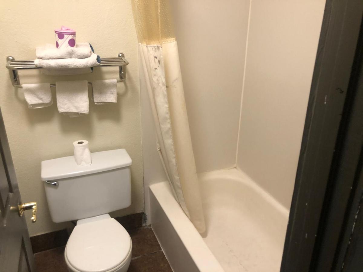 Airport Inn And Suites Tulsa Eksteriør billede